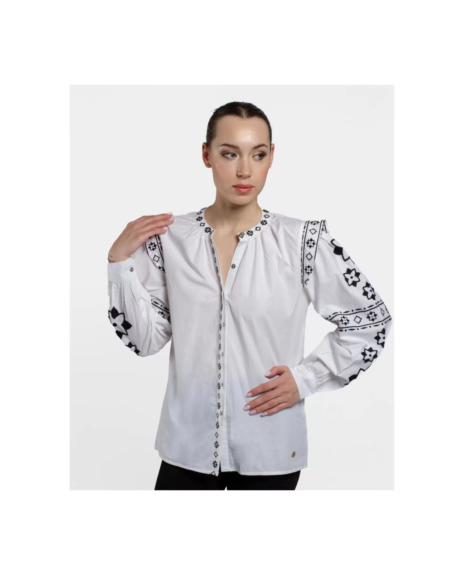 Mujer Cuplé Camisa Mangas Bordadas Algodon Blanco